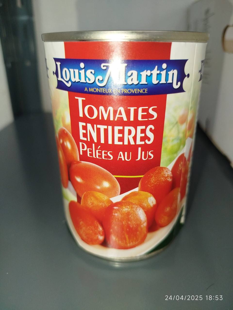 Tomates pelées entières